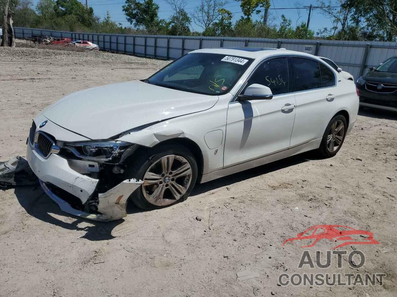 BMW 3 SERIES 2017 - WBA8E1C36HA156613