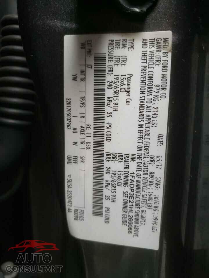 FORD FOCUS 2017 - 1FADP3E21HL269066
