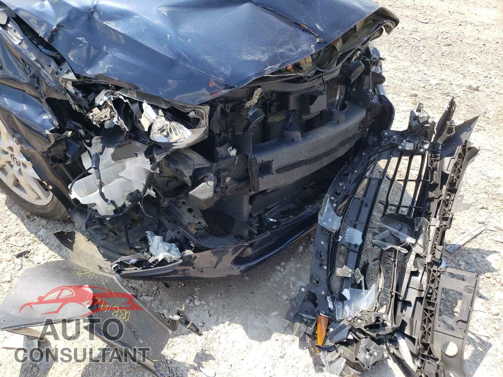 MAZDA 3 2017 - 3MZBN1U74HM131784