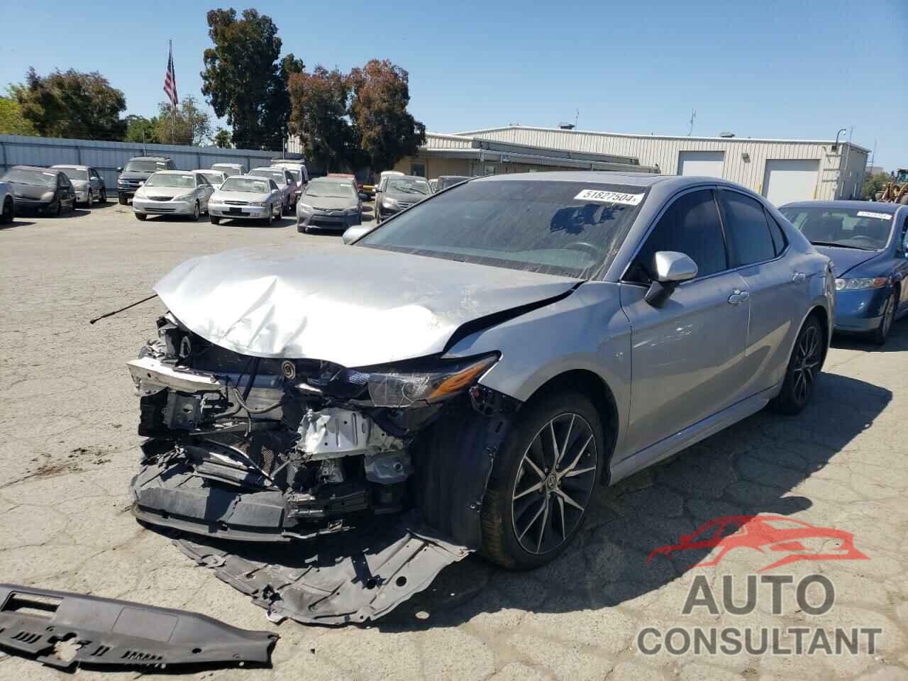 TOYOTA CAMRY 2022 - 4T1T11AK0NU061652