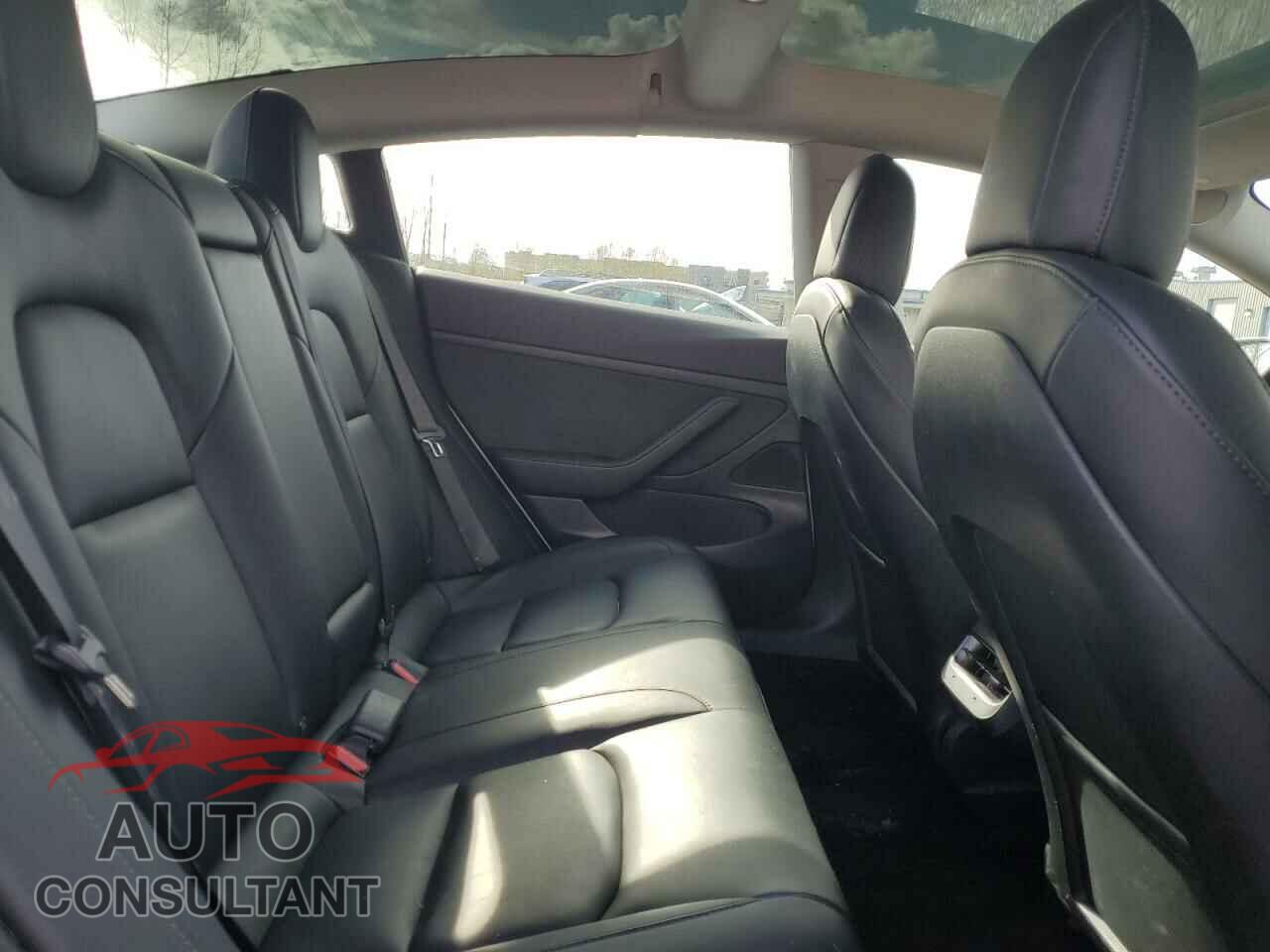 TESLA MODEL 3 2021 - 5YJ3E1EA0MF861546
