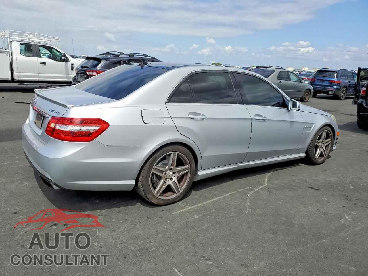 MERCEDES-BENZ E-CLASS 2010 - WDDHF7HB2AA095498