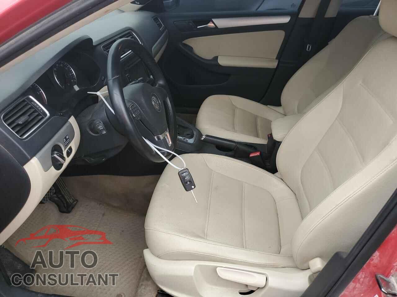 VOLKSWAGEN JETTA 2012 - 3VWLL7AJ3CM317841