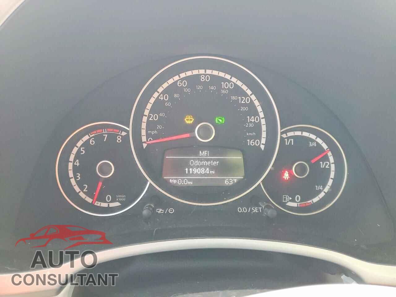 VOLKSWAGEN BEETLE 2014 - 3VWJP7AT7EM609167