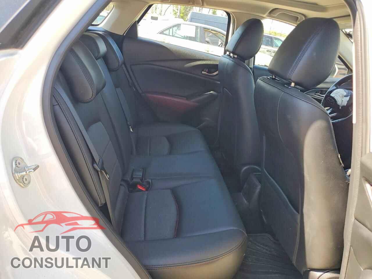 MAZDA CX-3 2018 - JM1DKFC75J0318186