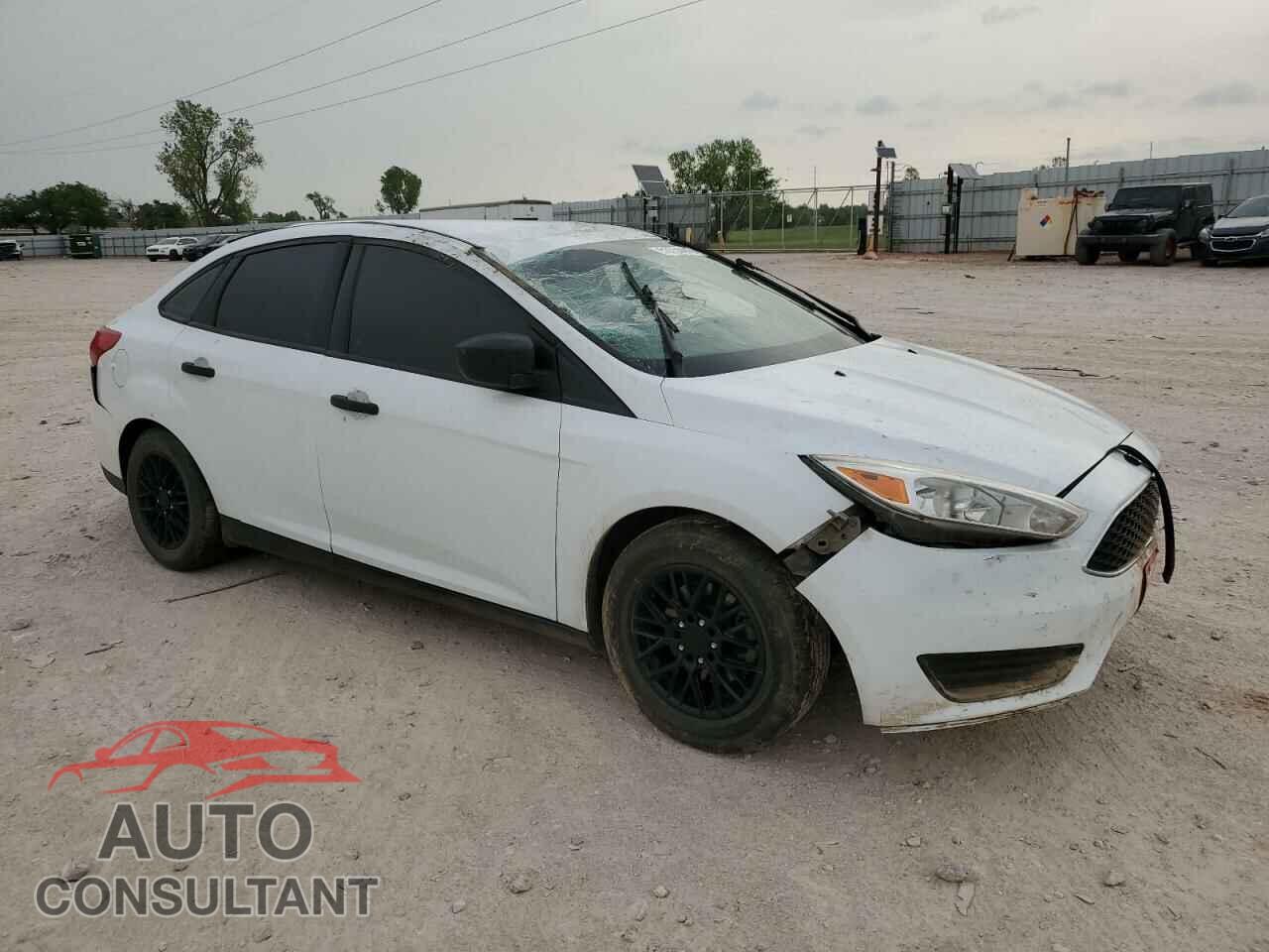 FORD FOCUS 2017 - 1FADP3E24HL313545
