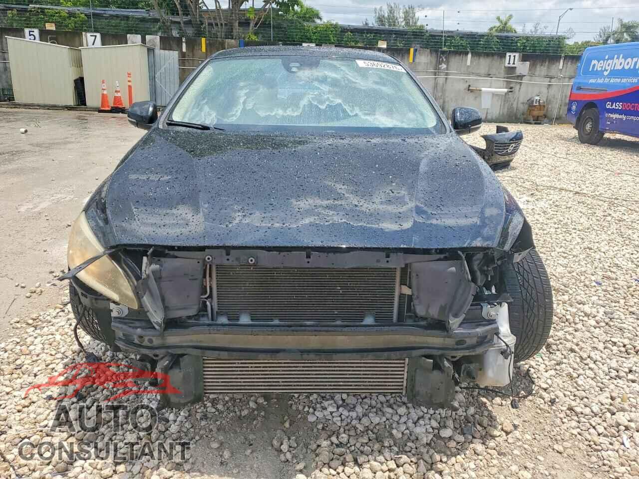 VOLVO S60 2015 - YV140MFD6F1318902