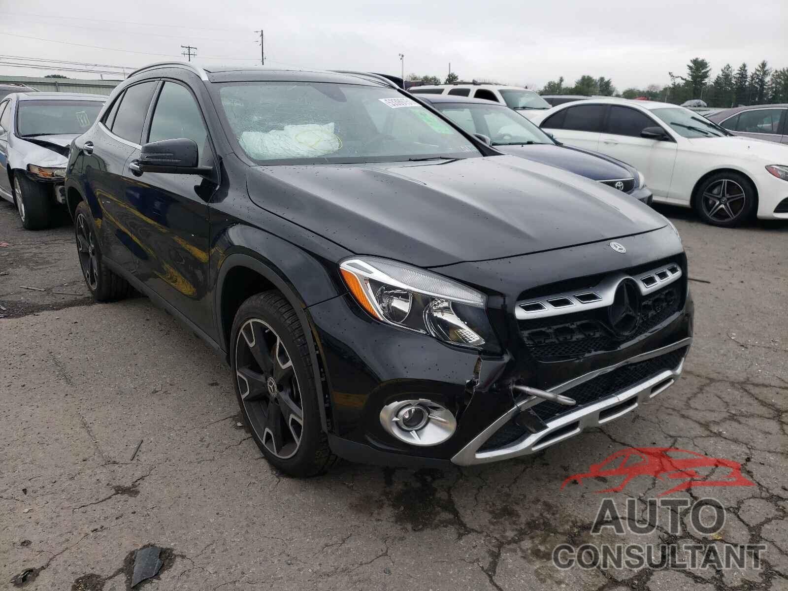 MERCEDES-BENZ GLA-CLASS 2019 - WDCTG4GB7KU017312