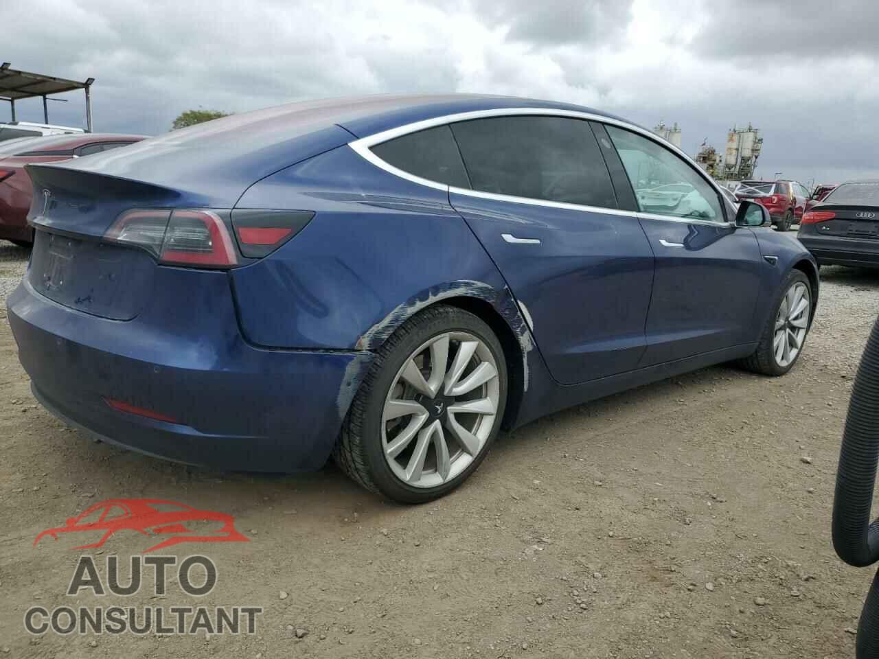 TESLA MODEL 3 2018 - 5YJ3E1EA3JF024835