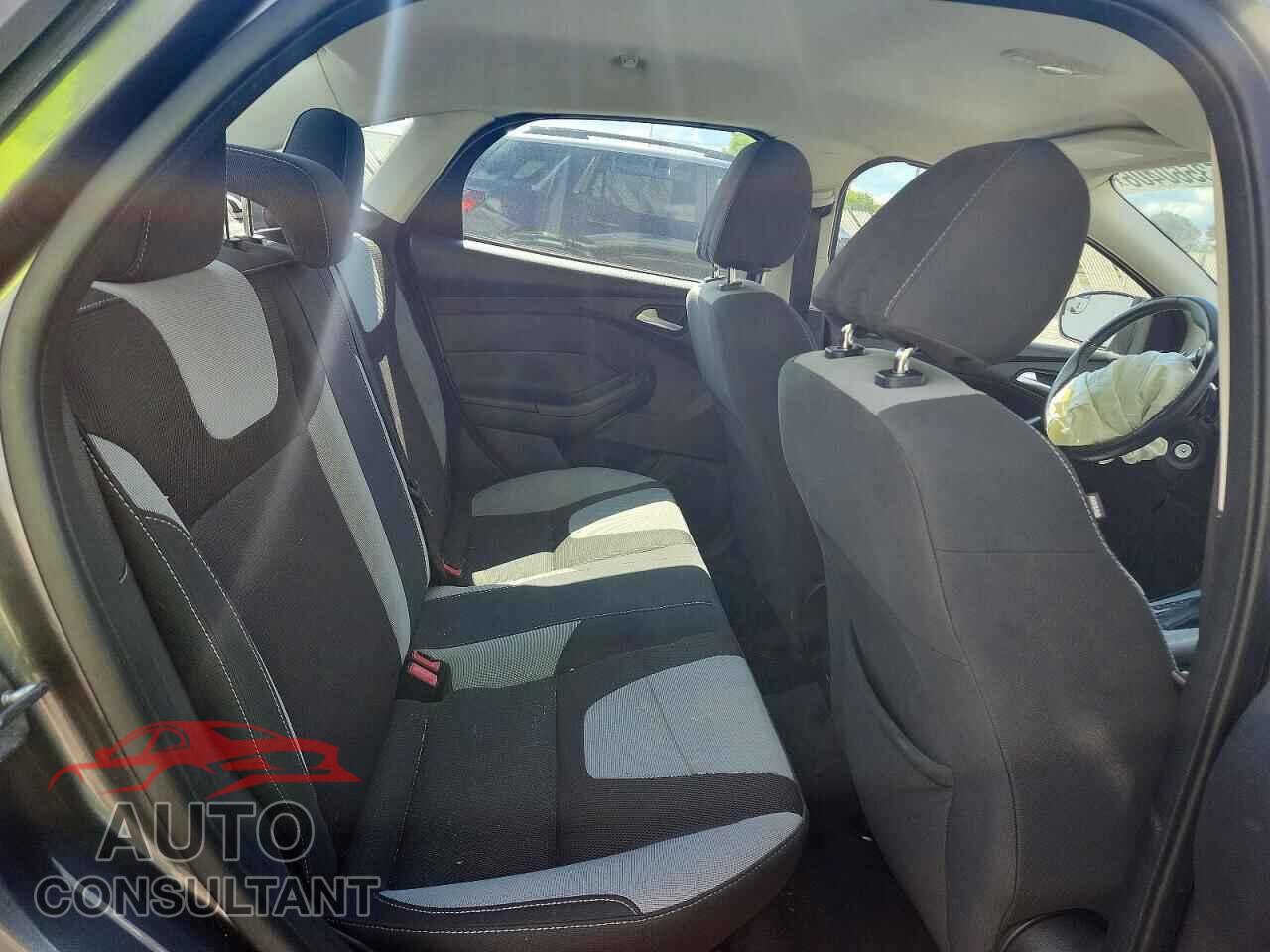 FORD FOCUS 2012 - 1FAHP3F26CL407404
