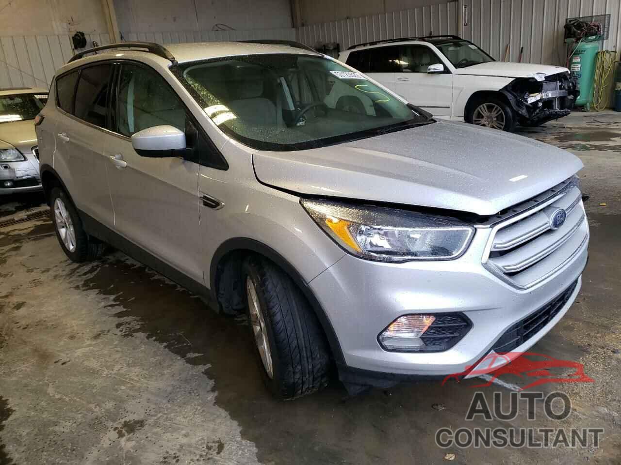 FORD ESCAPE 2018 - 1FMCU0GD3JUD60847