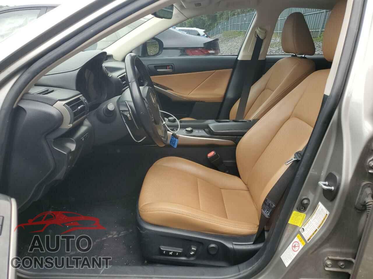 LEXUS IS 2017 - JTHBA1D23H5059712