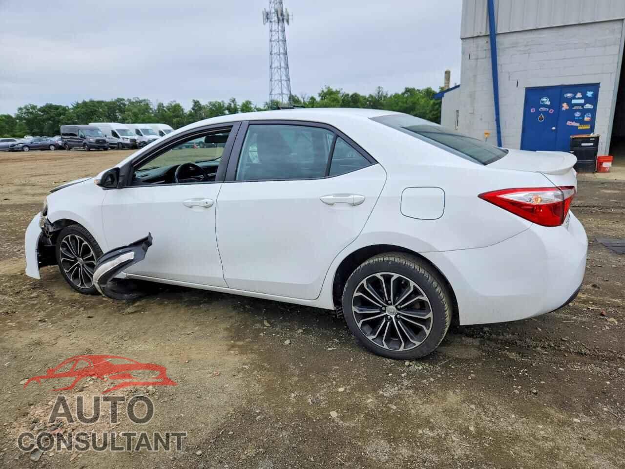 TOYOTA COROLLA 2015 - 2T1BURHEXFC304811