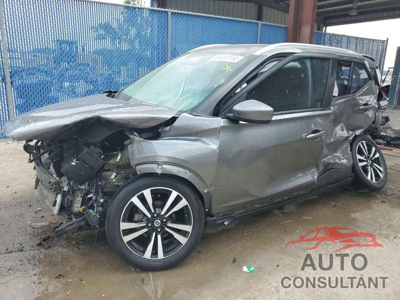 NISSAN KICKS 2018 - 3N1CP5CU0JL518234