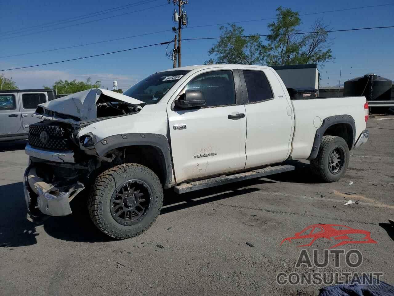 TOYOTA TUNDRA 2019 - 5TFUW5F12KX831782