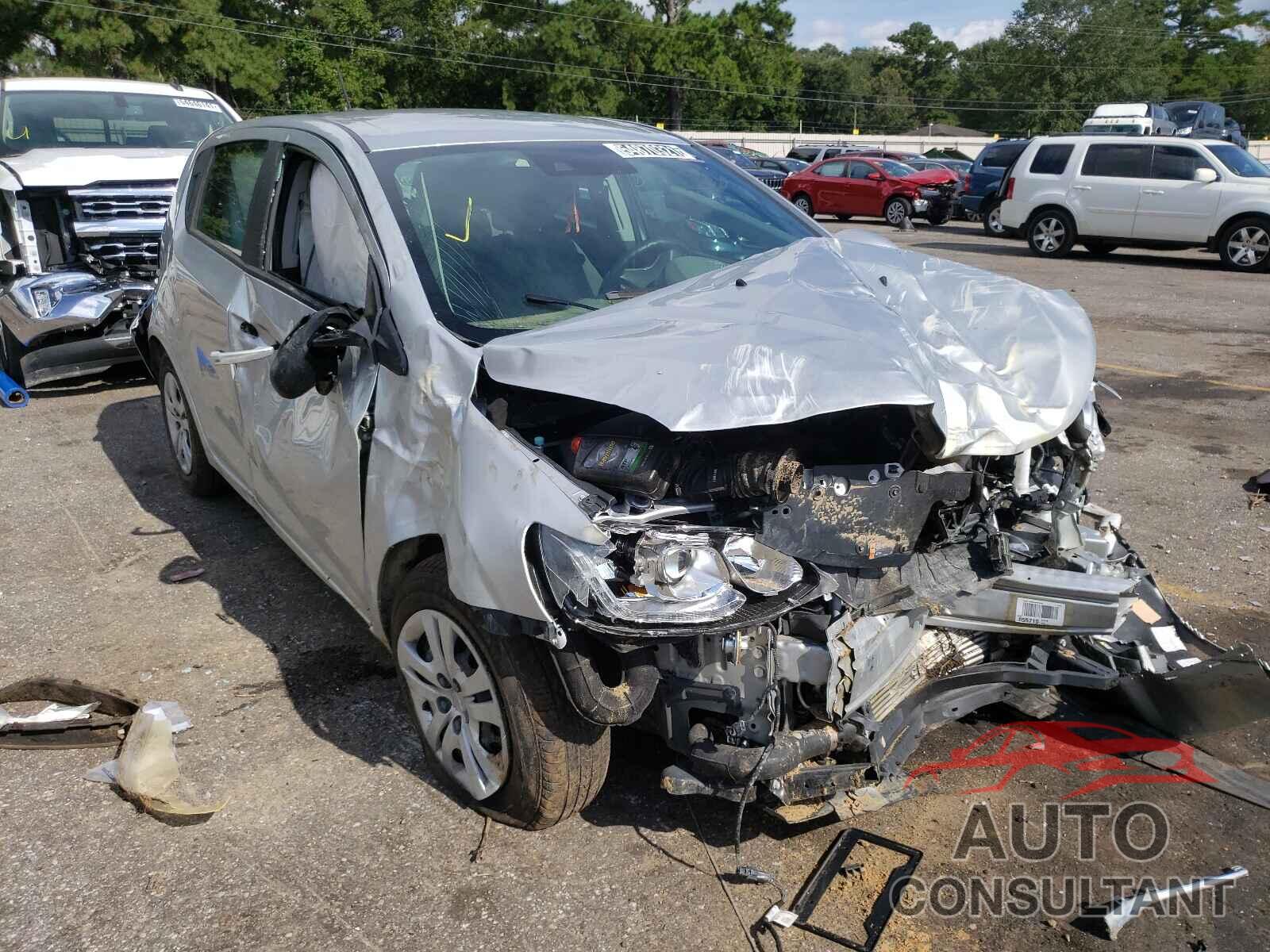 CHEVROLET SONIC 2020 - 1G1JG6SB6L4124636