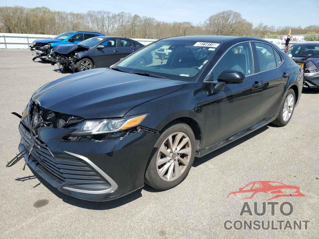 TOYOTA CAMRY 2022 - 4T1C11AK1NU638527