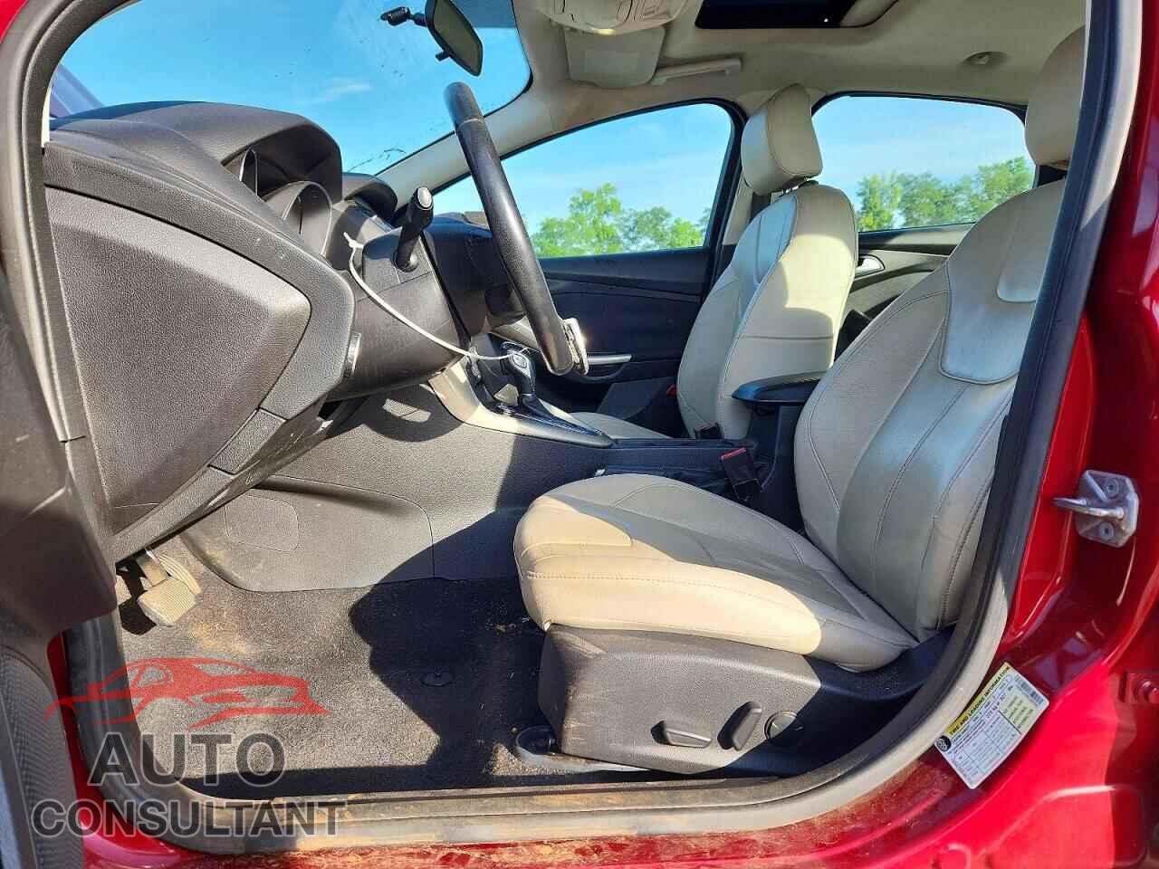 FORD FOCUS 2017 - 1FADP3J2XHL202293