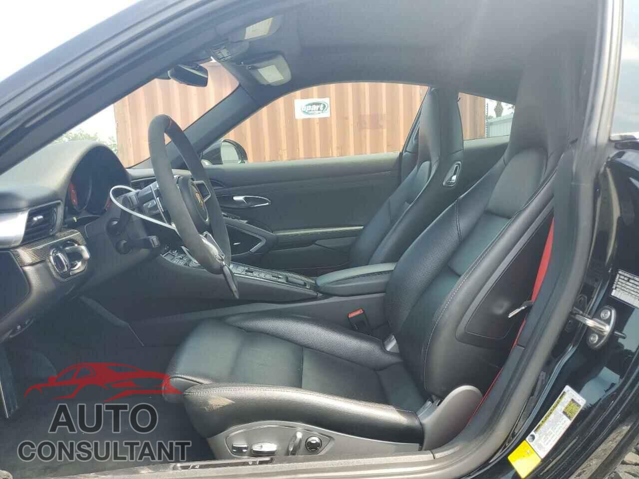 PORSCHE 911 2018 - WP0AA2A95JS105701