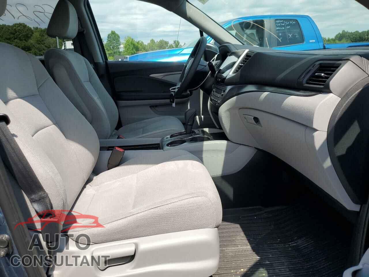 HONDA PILOT 2018 - 5FNYF6H40JB021316