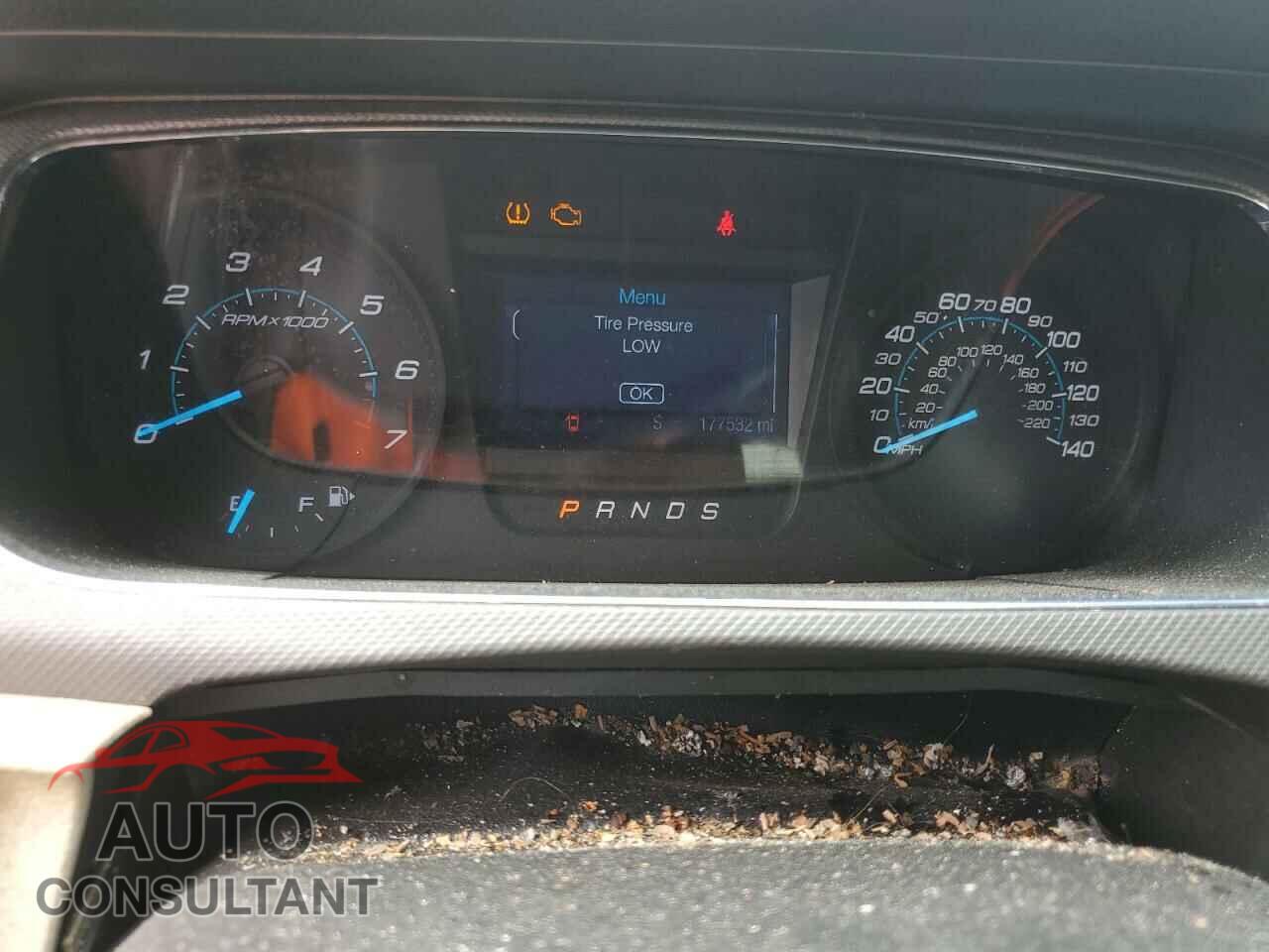 FORD TAURUS 2017 - 1FAHP2D89HG111617