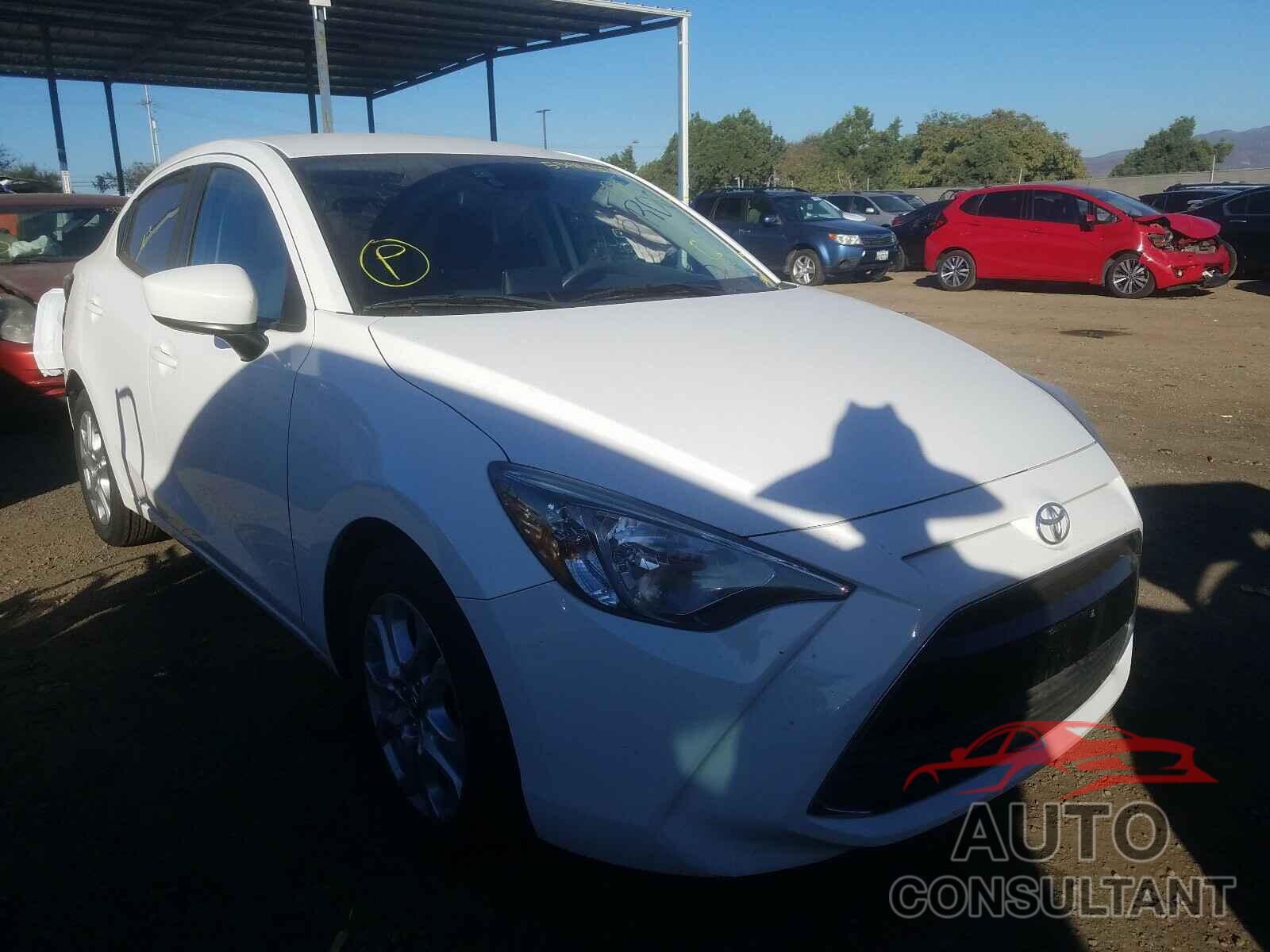 TOYOTA YARIS 2017 - 3MYDLBYV0HY173931