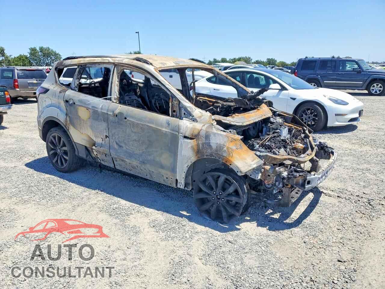 FORD ESCAPE 2018 - 1FMCU0HD8JUC36166
