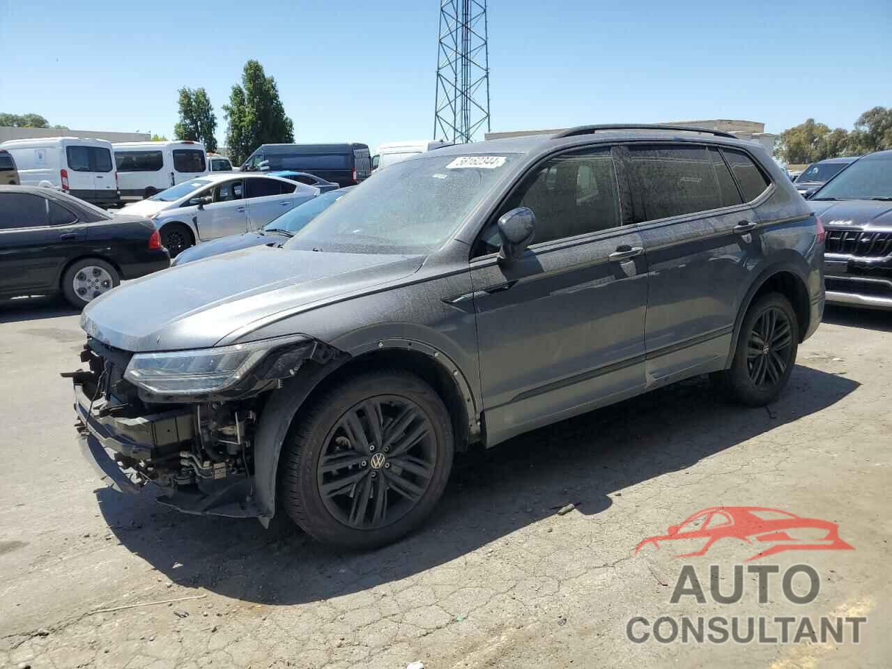 VOLKSWAGEN TIGUAN 2022 - 3VVCB7AX2NM040047