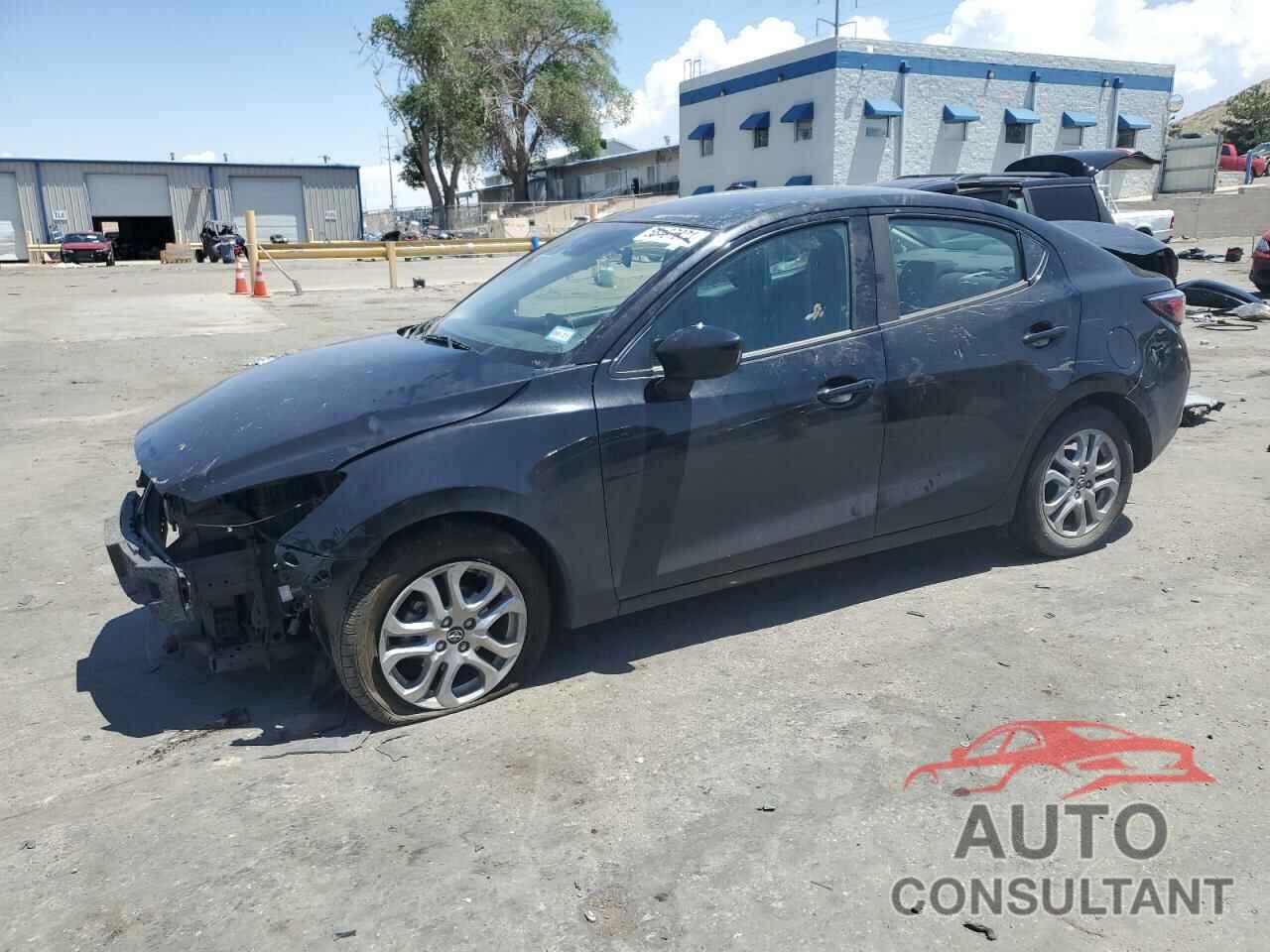 TOYOTA YARIS 2018 - 3MYDLBYV9JY319510