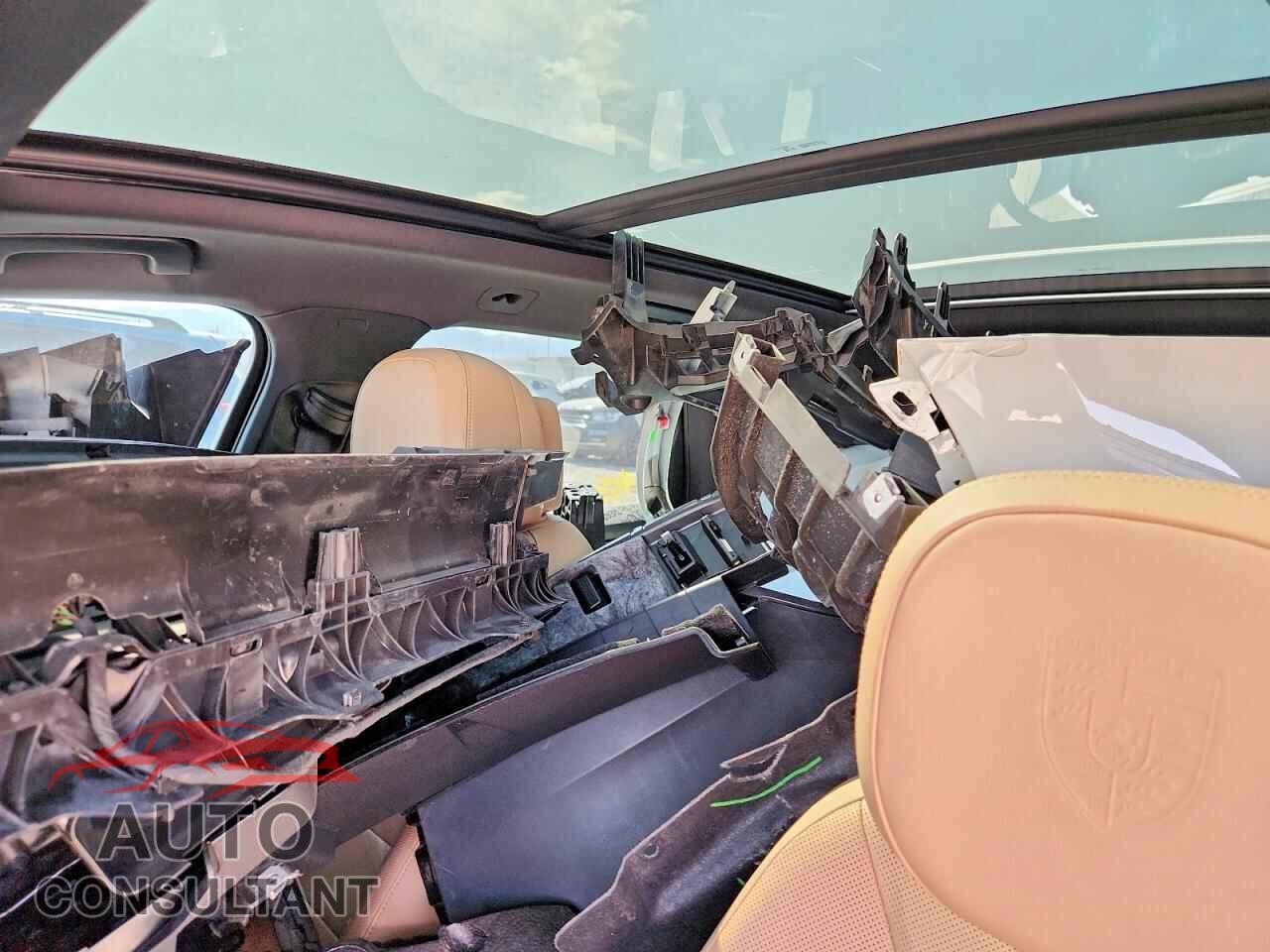 PORSCHE CAYENNE 2025 - WP1AA2AY2SDA03851