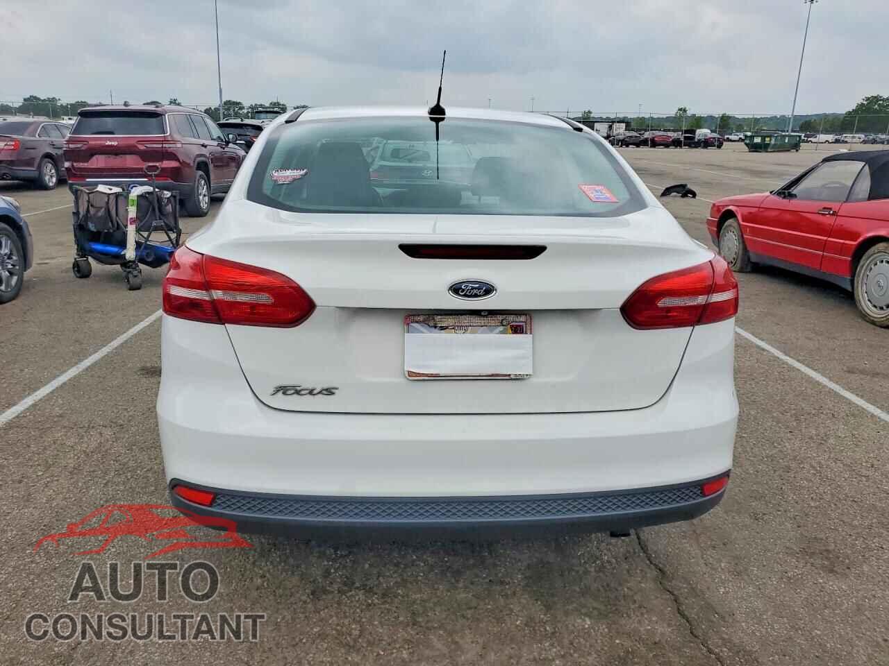 FORD FOCUS 2016 - 1FADP3E23GL201897