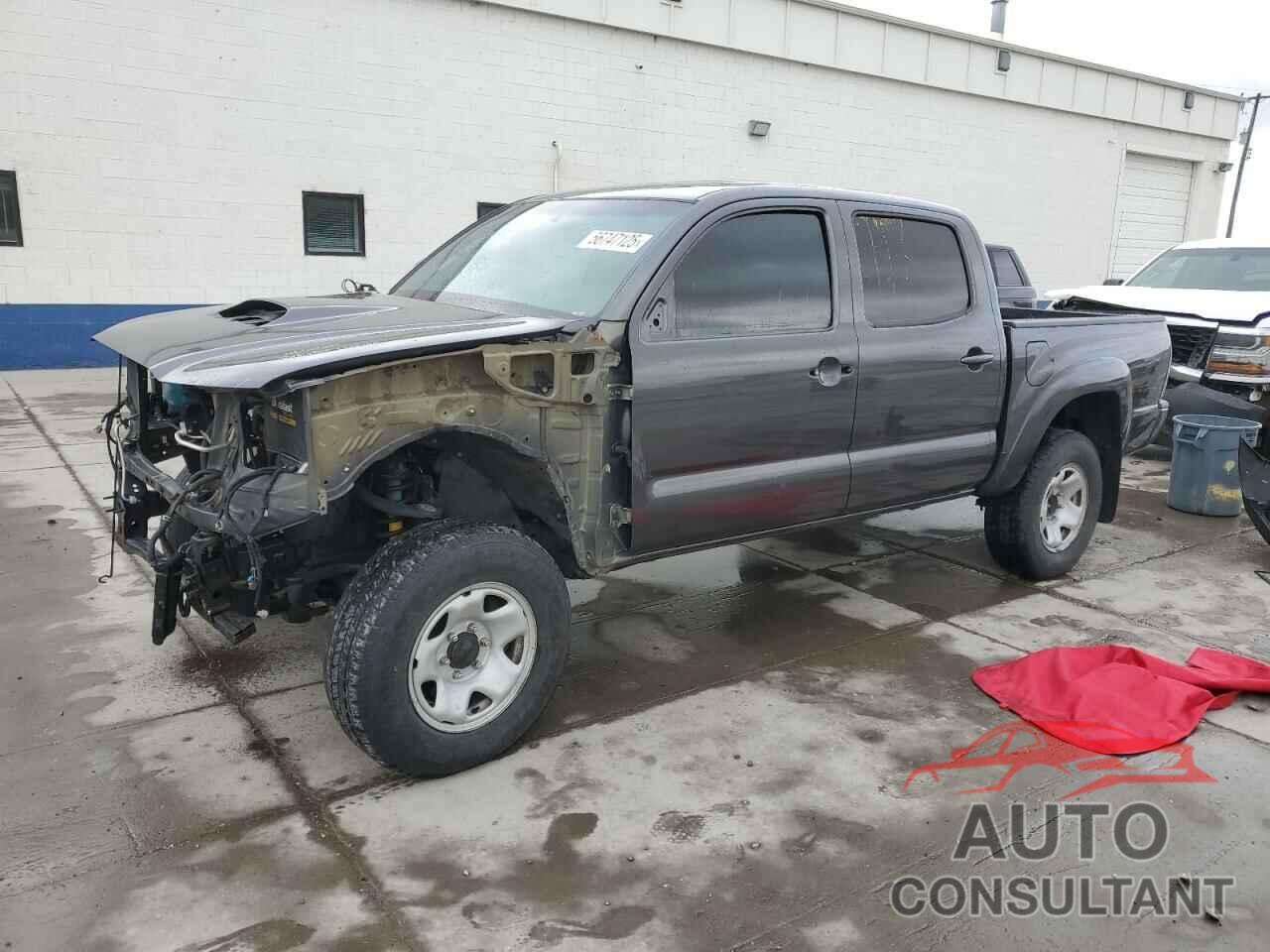 TOYOTA TACOMA 2011 - 3TMLU4EN0BM077433