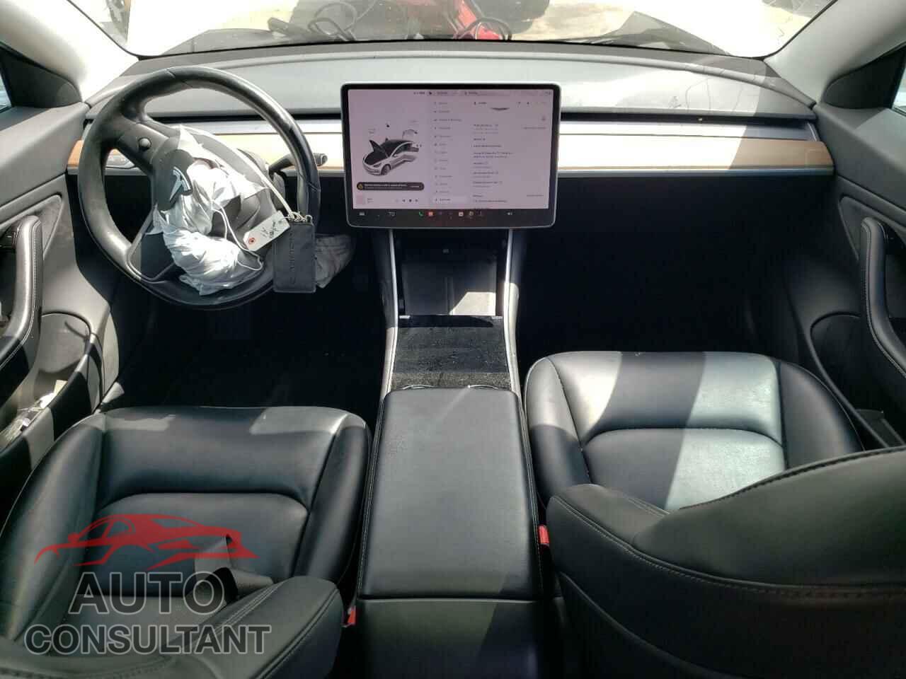 TESLA MODEL 3 2018 - 5YJ3E1EB3JF134454