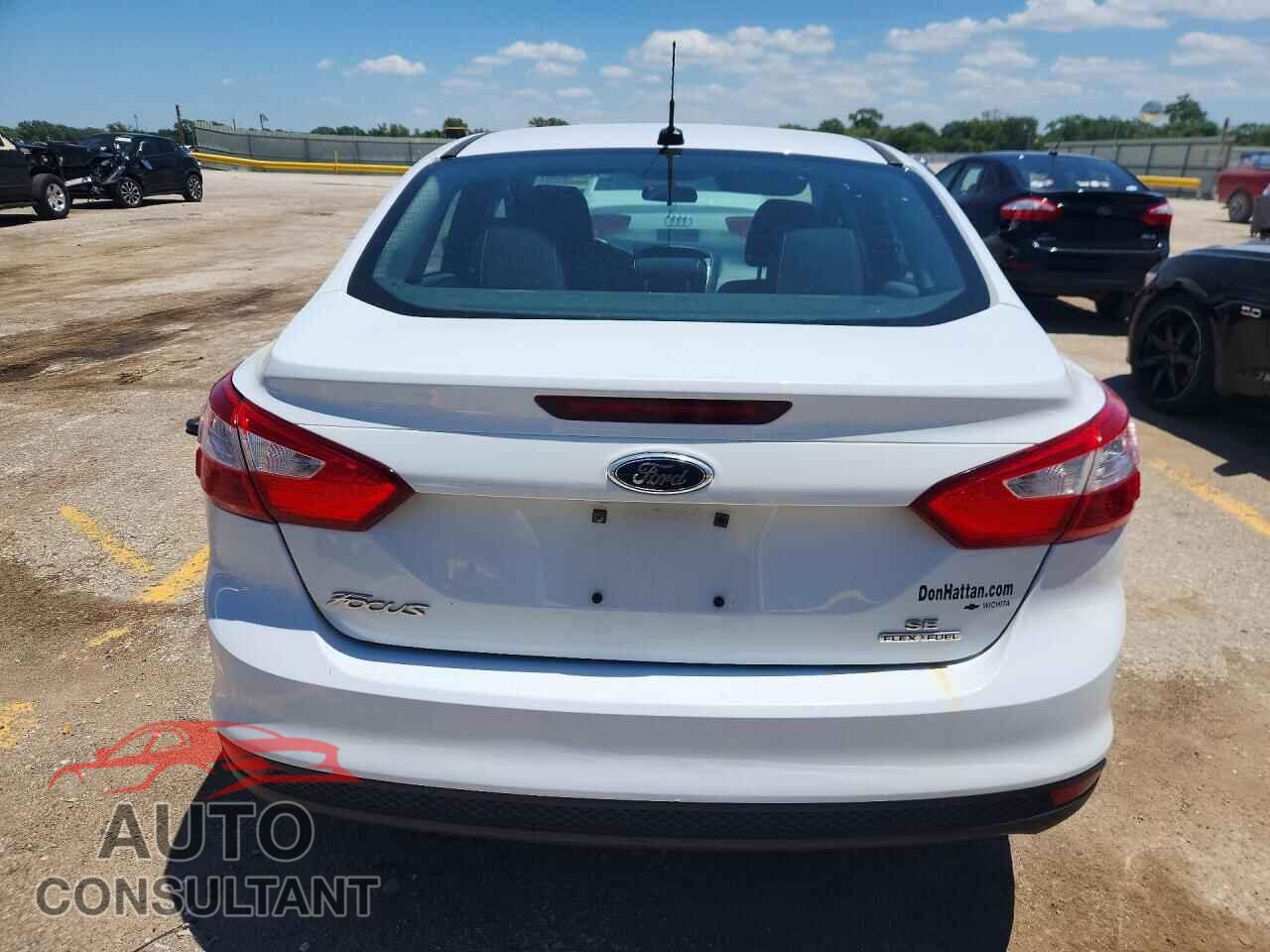 FORD FOCUS 2014 - 1FADP3F27EL313520
