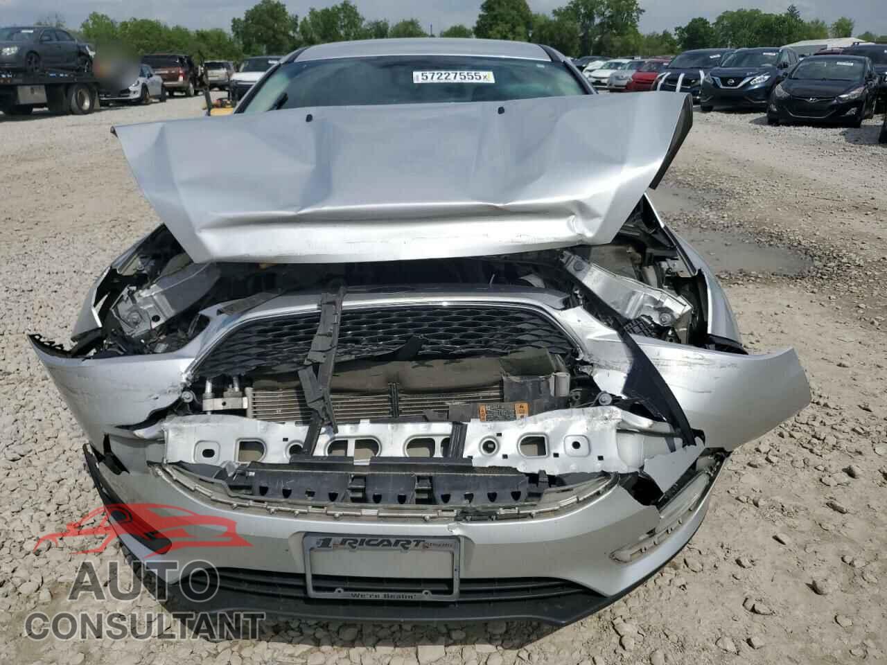 FORD FOCUS 2015 - 1FADP3F28FL339996