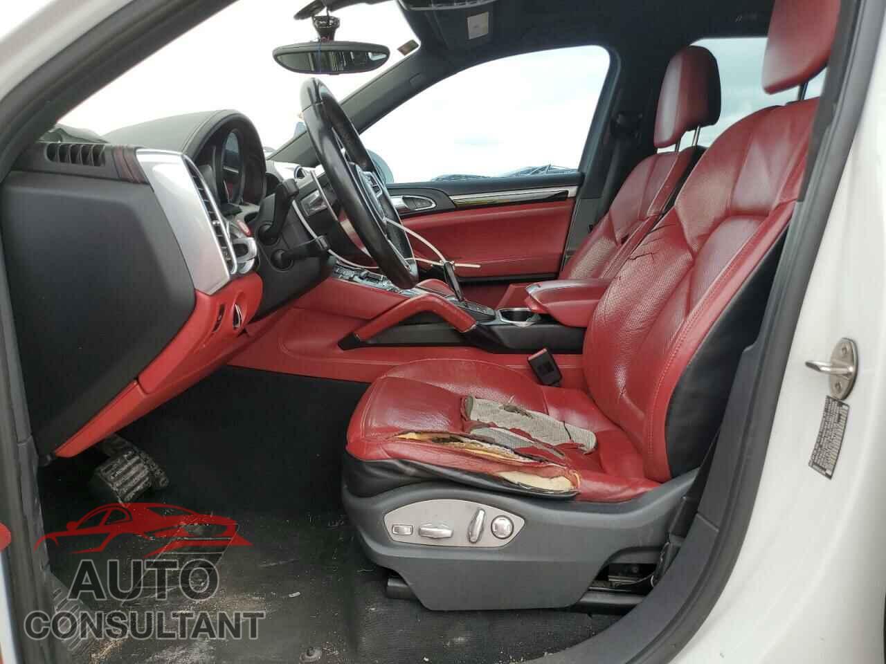 PORSCHE CAYENNE 2016 - WP1AA2A27GKA12074