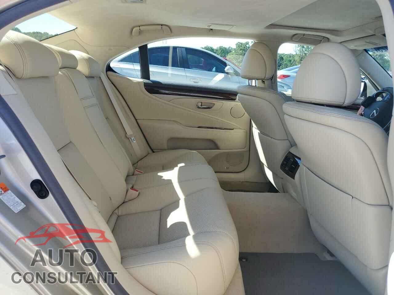 LEXUS LS460 2017 - JTHGL5EF5H5057937