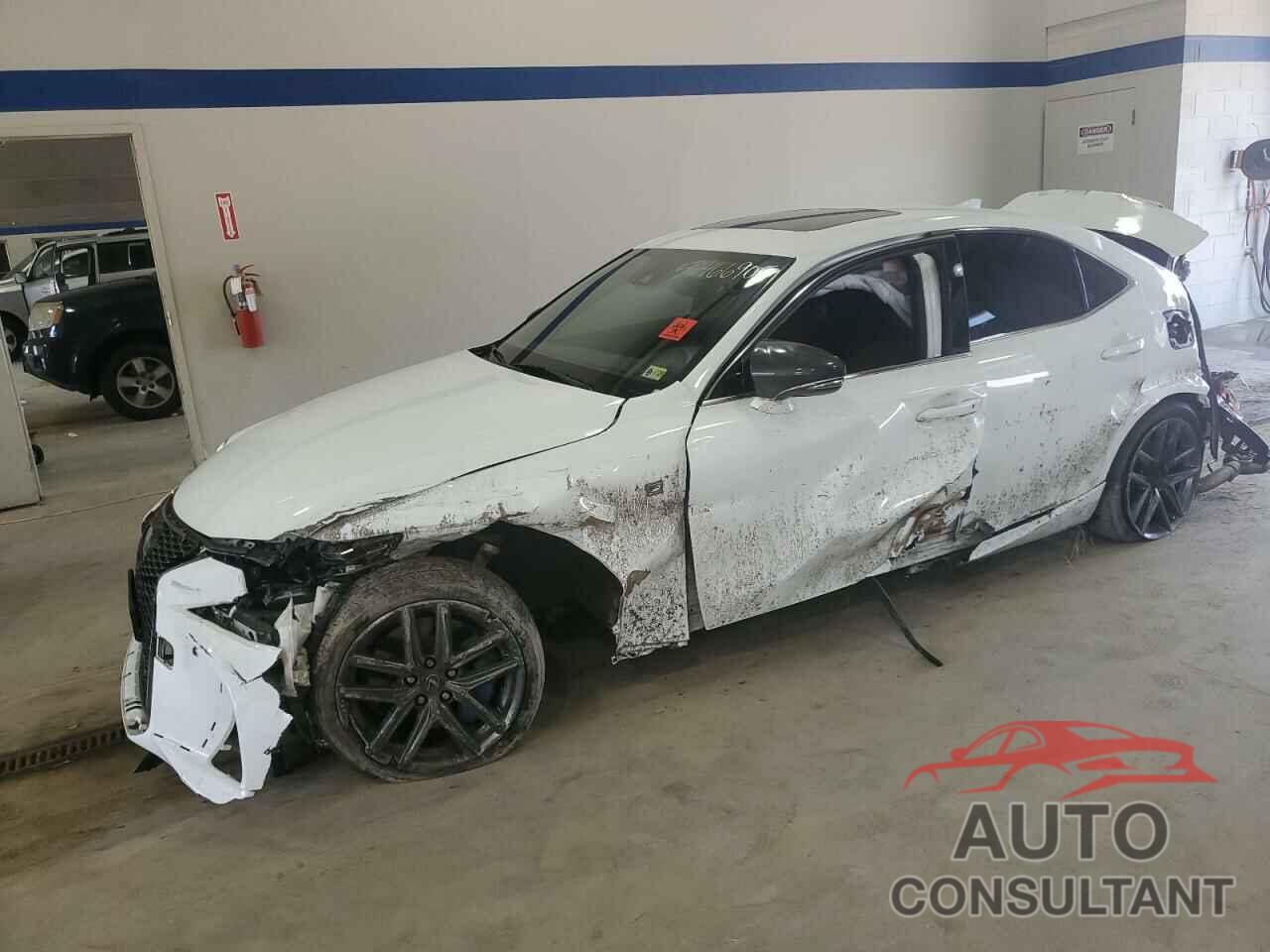 LEXUS IS 2018 - JTHBA1D24J5075522