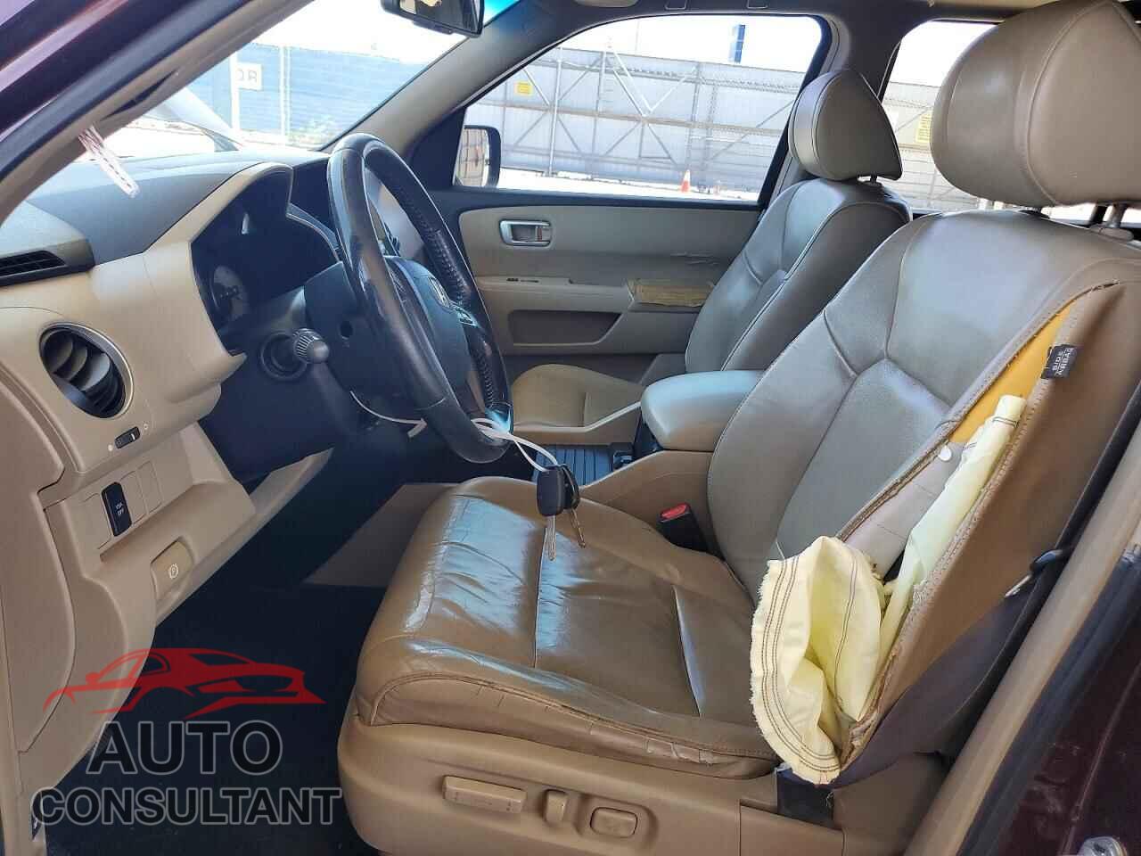 HONDA PILOT 2009 - 5FNYF38579B006511