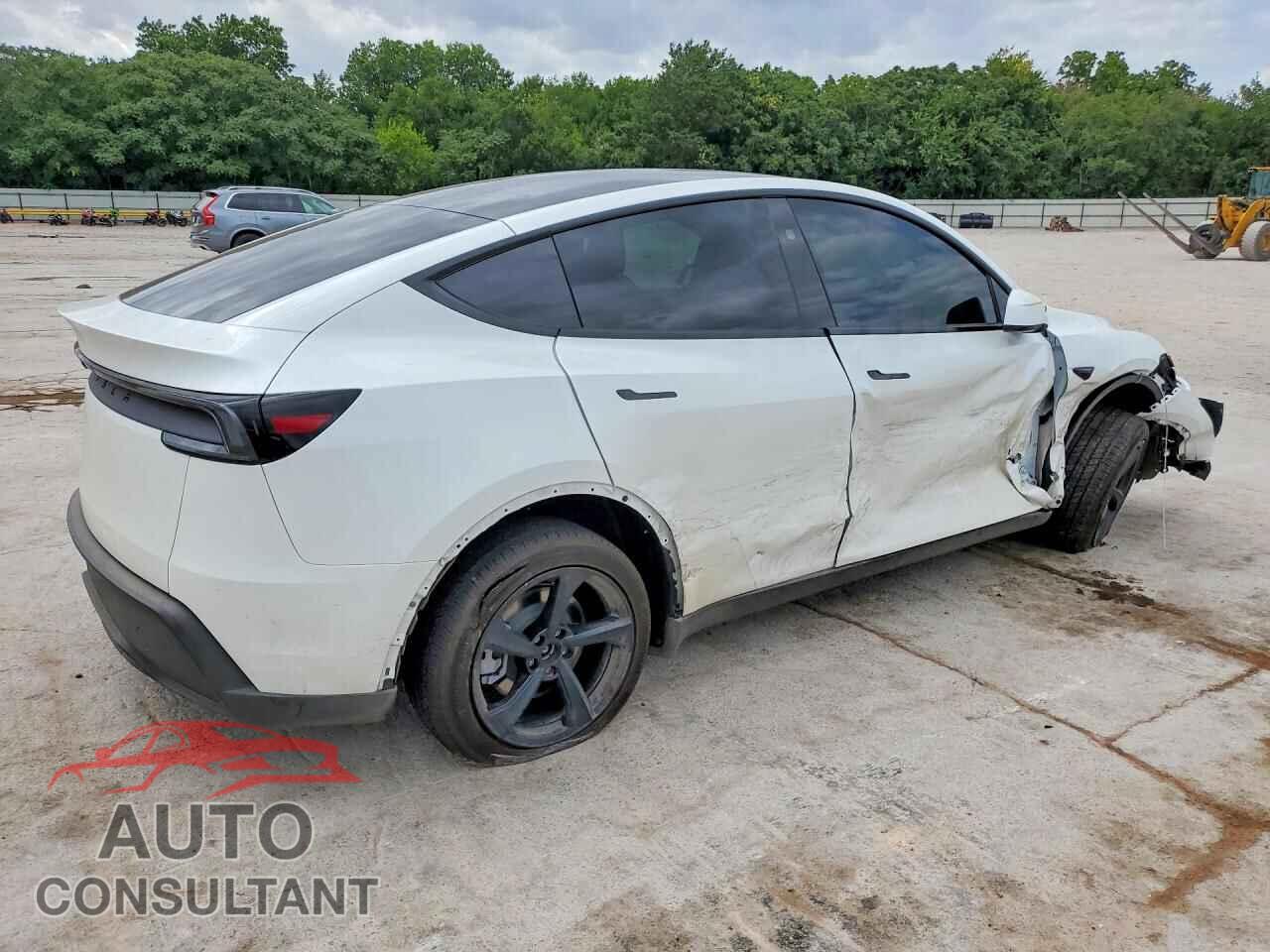 TESLA MODEL Y 2026 - 7SAYGDED3TF529663