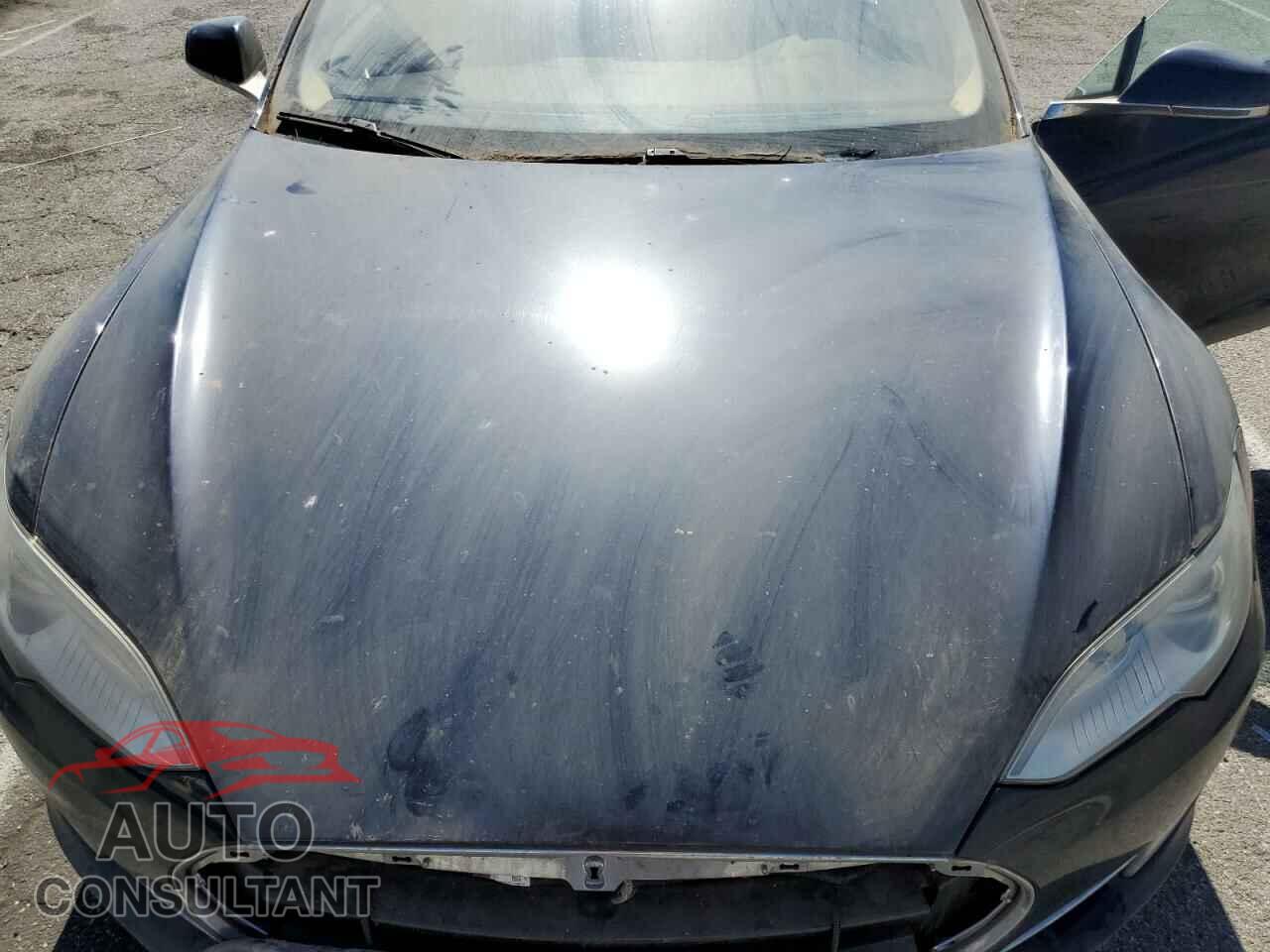 TESLA MODEL S 2014 - 5YJSA1S16EFP32322