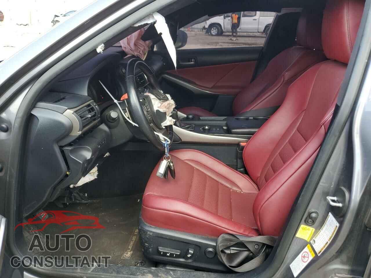 LEXUS IS 2017 - JTHBA1D25H5053832