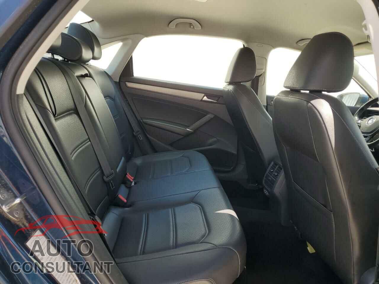 VOLKSWAGEN PASSAT 2020 - 1VWSA7A39LC009920