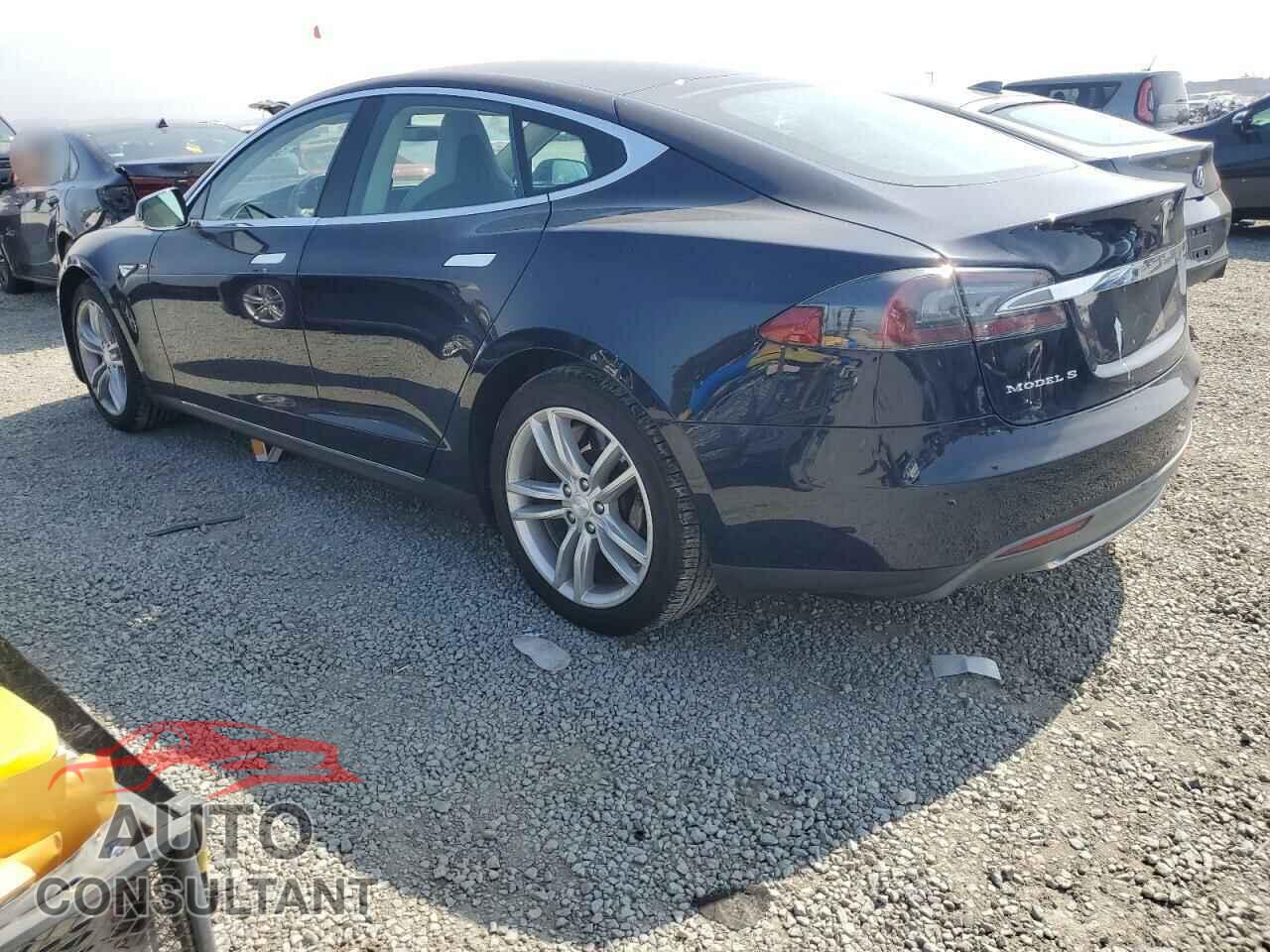 TESLA MODEL S 2014 - 5YJSA1H17EFP33261