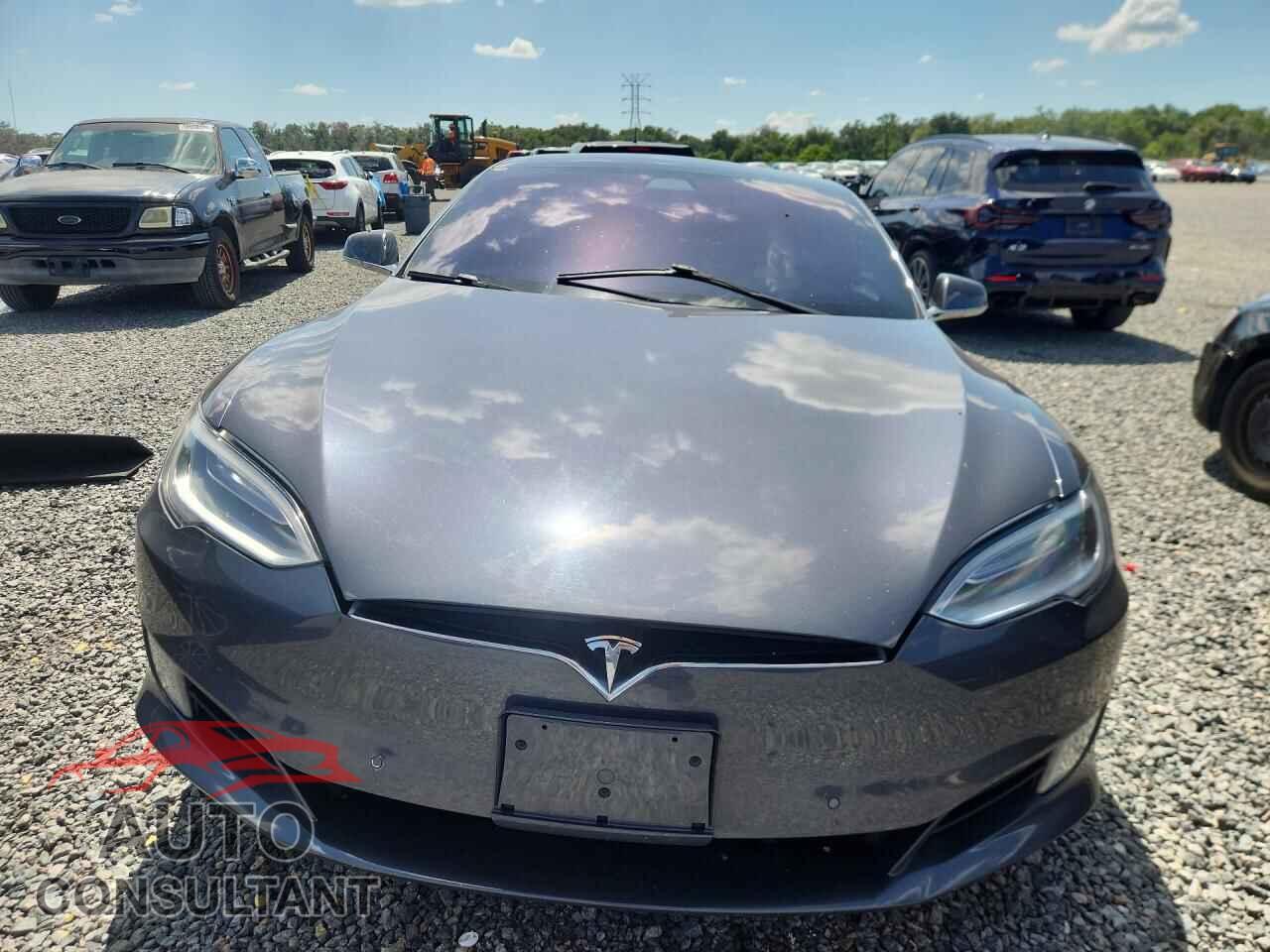 TESLA MODEL S 2017 - 5YJSA1E12HF194363
