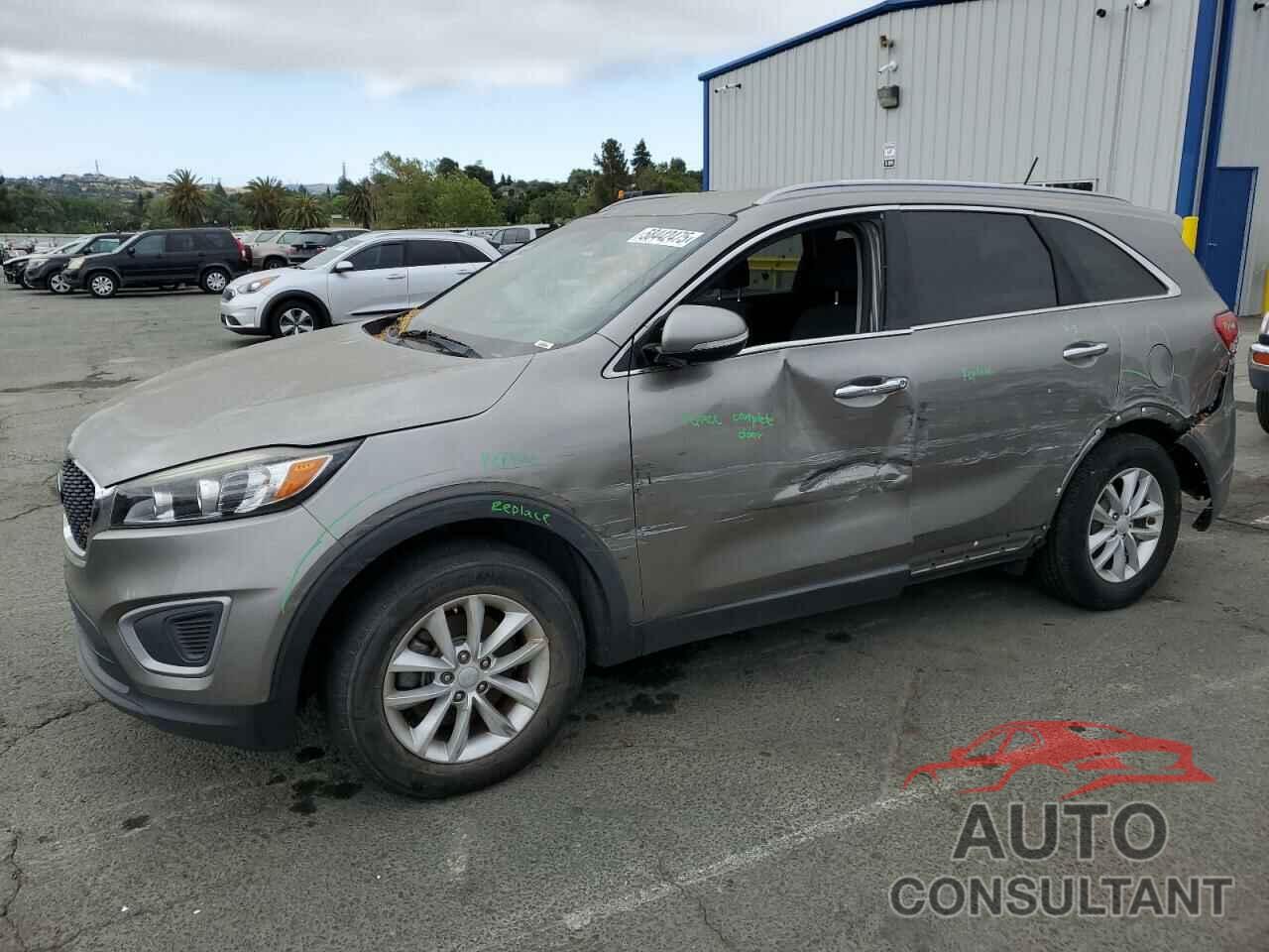 KIA SORENTO 2018 - 5XYPG4A58JG358597