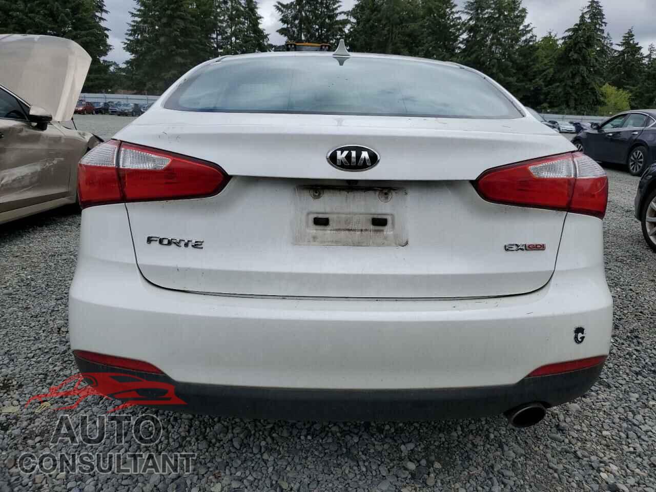 KIA FORTE 2016 - KNAFZ4A84G5450062