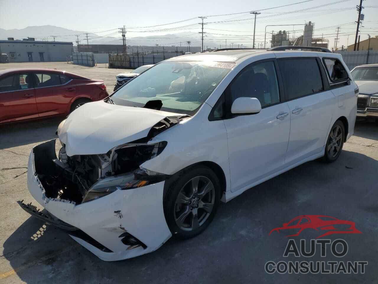 TOYOTA SIENNA 2019 - 5TDXZ3DC7KS002807