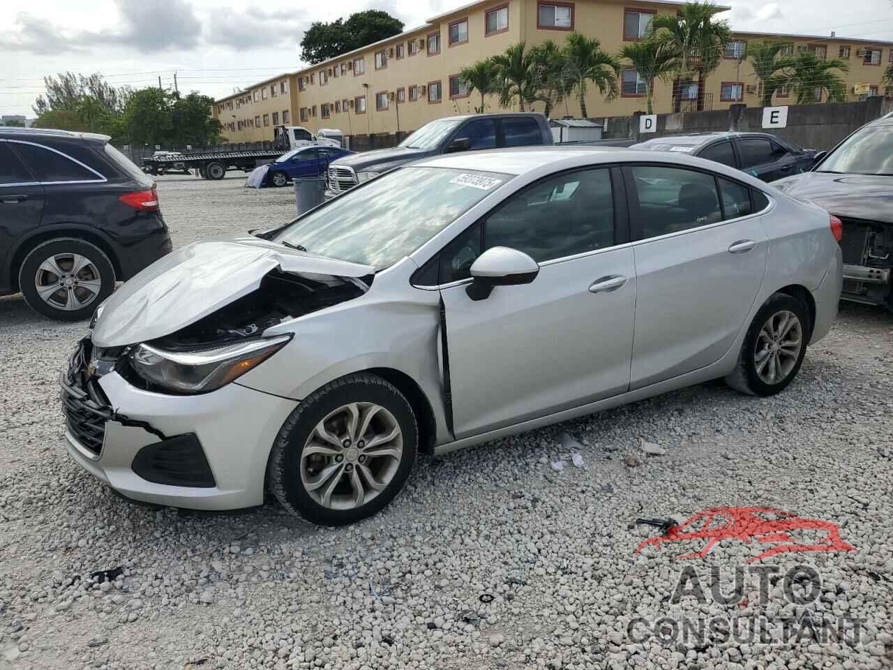 CHEVROLET CRUZE 2019 - 1G1BE5SM8K7143790