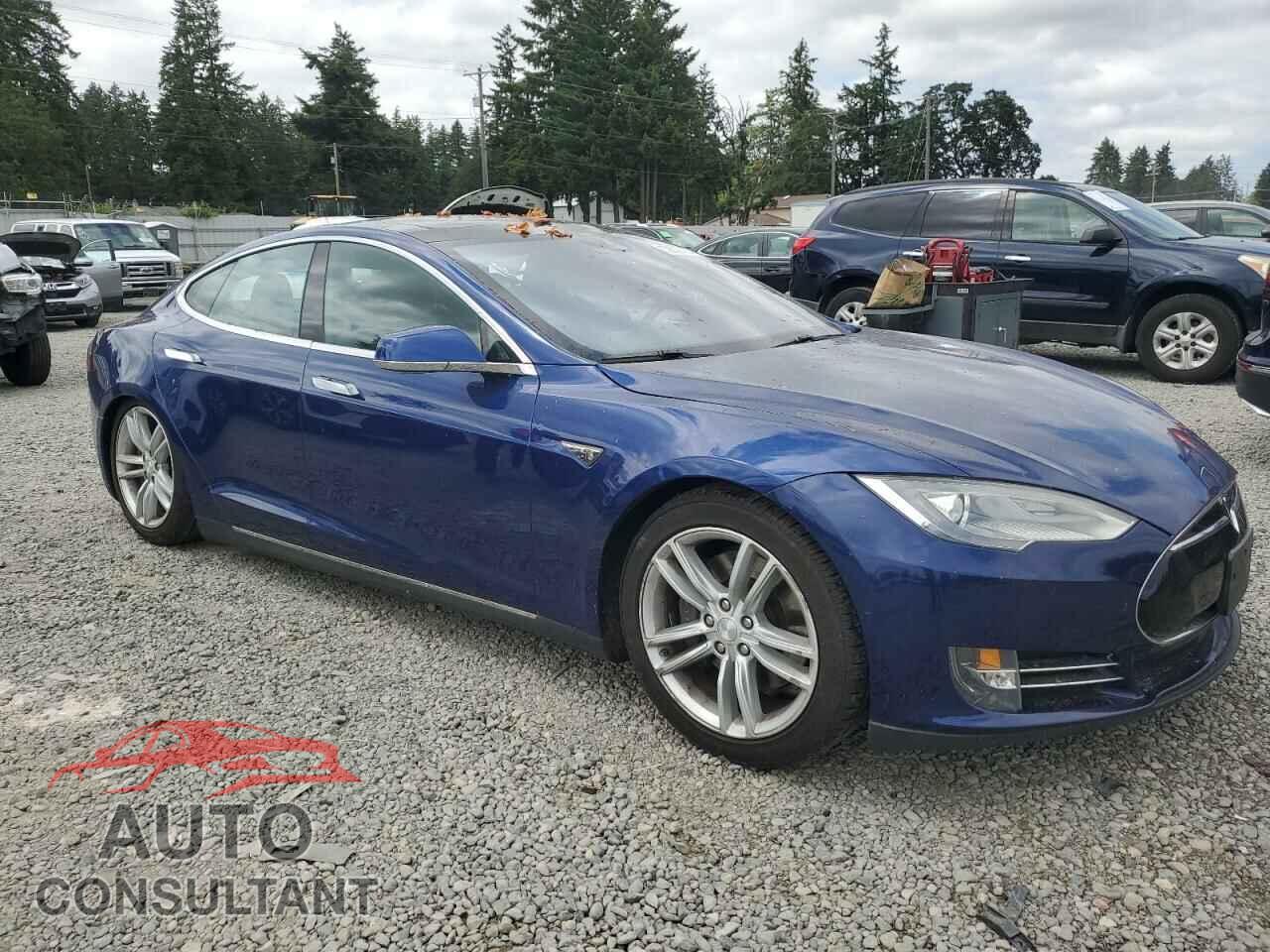 TESLA MODEL S 2015 - 5YJSA1E19FF109757